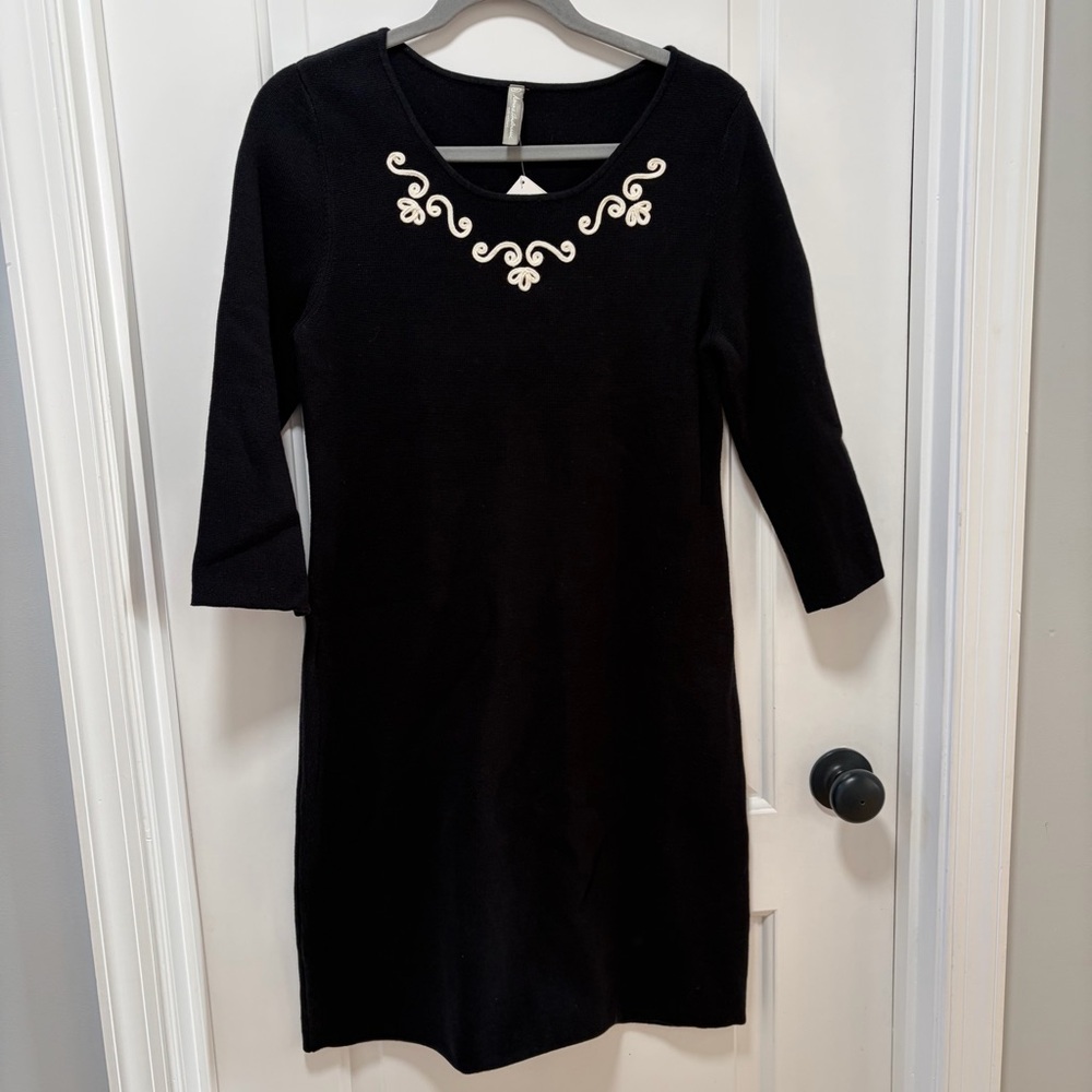 Hanna Andersson Milano Knit Dress NWT‎ Women’s size Medium Black White Appliqué